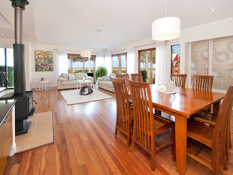 402 Flinders Parade, Brighton QLD 4017