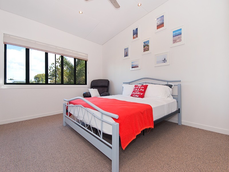 402 Flinders Parade, Brighton QLD 4017