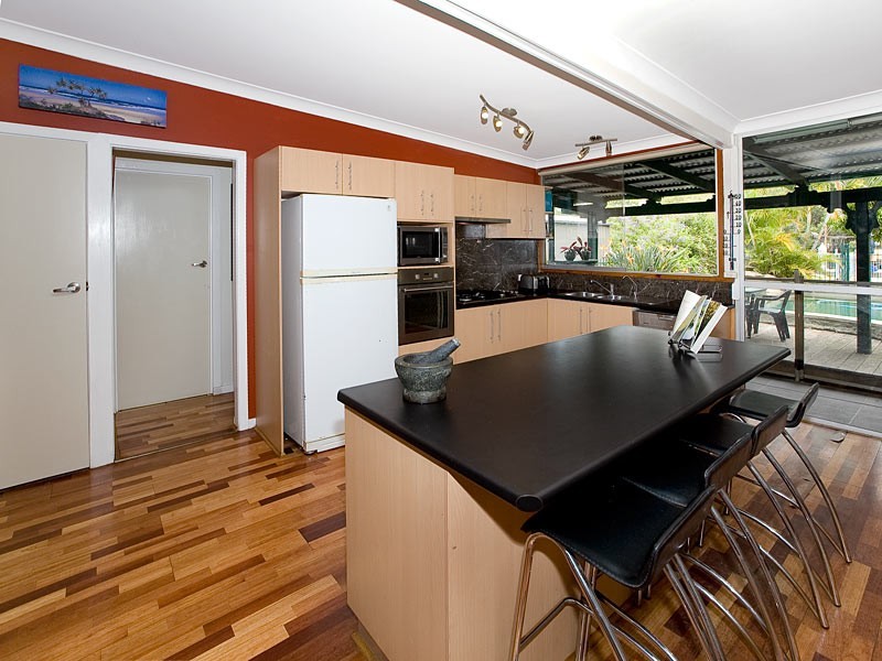 77 Central Avenue, Deagon QLD 4017