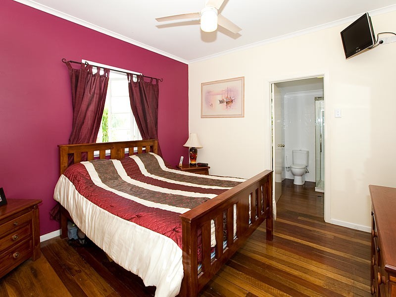 77 Central Avenue, Deagon QLD 4017