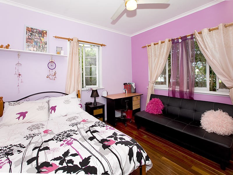 77 Central Avenue, Deagon QLD 4017