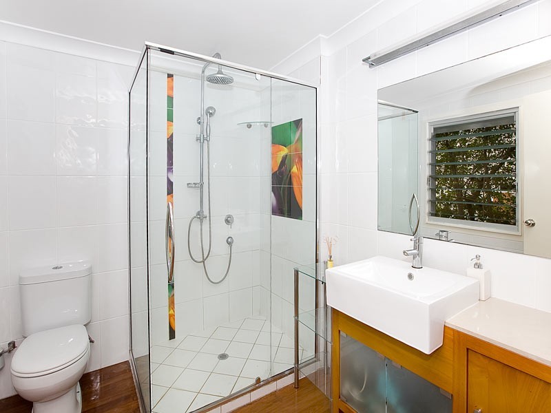 77 Central Avenue, Deagon QLD 4017