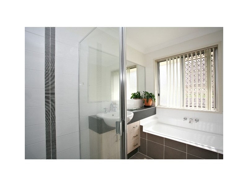 9 Narrell Court, Cashmere QLD 4500