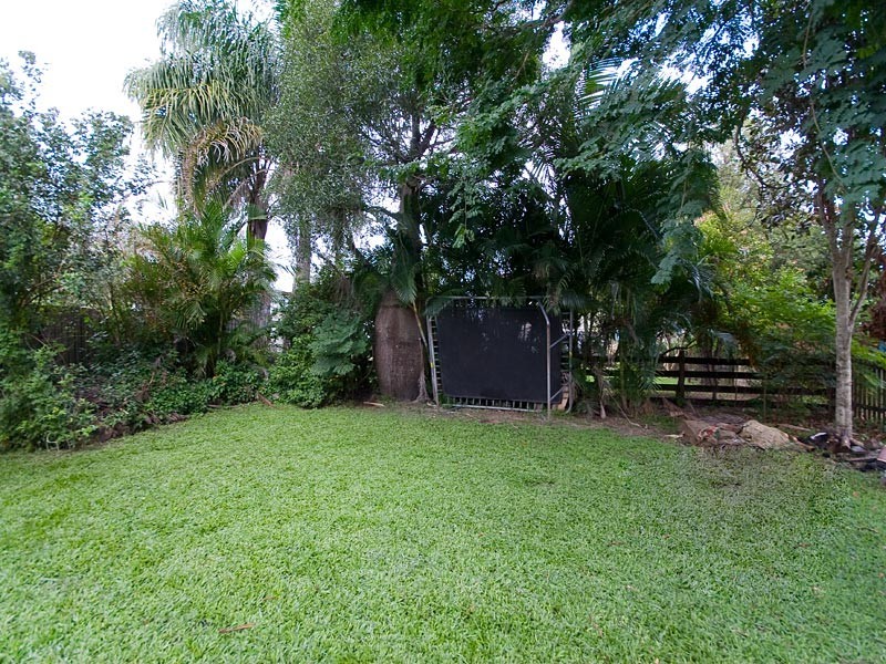 8 Palmer Parade, Strathpine QLD 4500