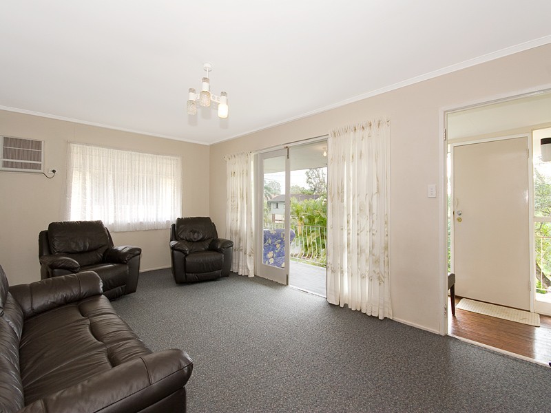 8 Palmer Parade, Strathpine QLD 4500