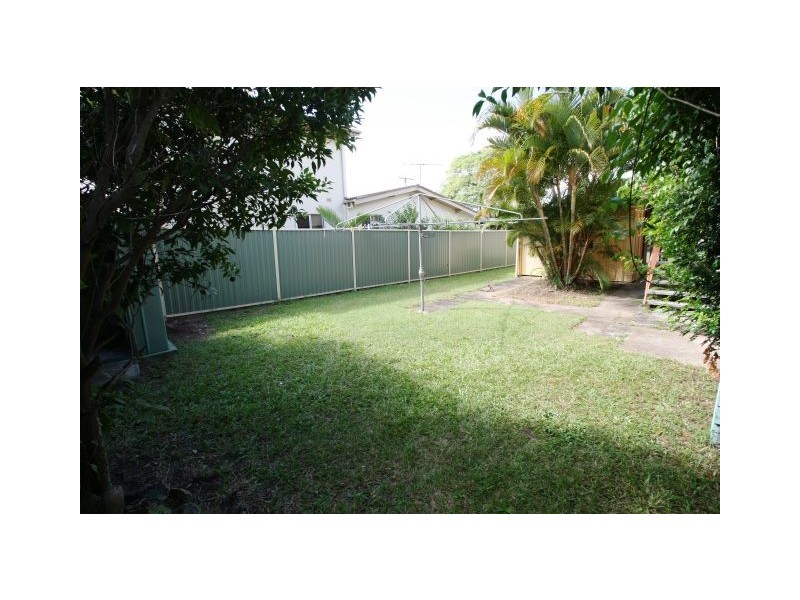 1/1 Deborah Street, Clontarf QLD 4019