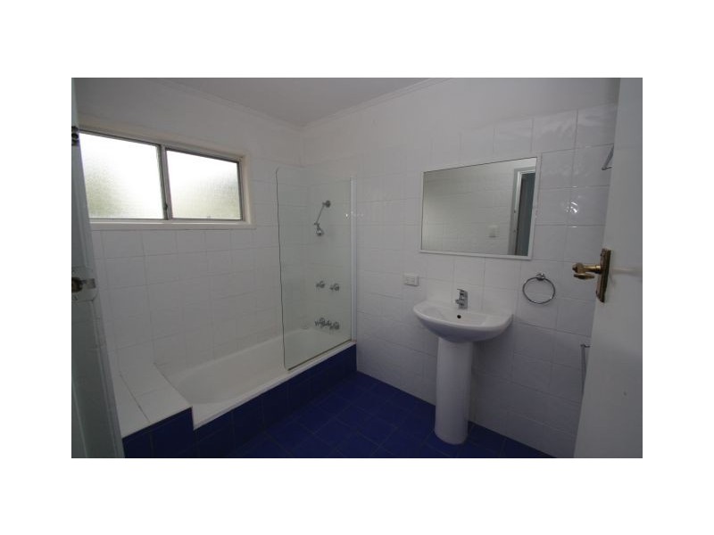 11 Lord Byron Parade, Strathpine QLD 4500