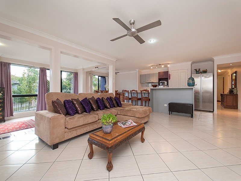 31 Sandpiper Ave, North Lakes QLD 4509