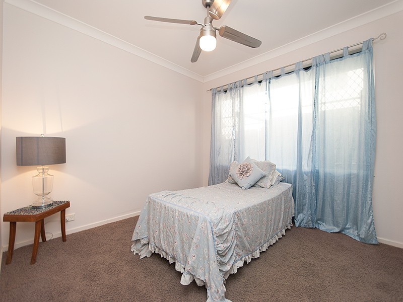 31 Sandpiper Ave, North Lakes QLD 4509