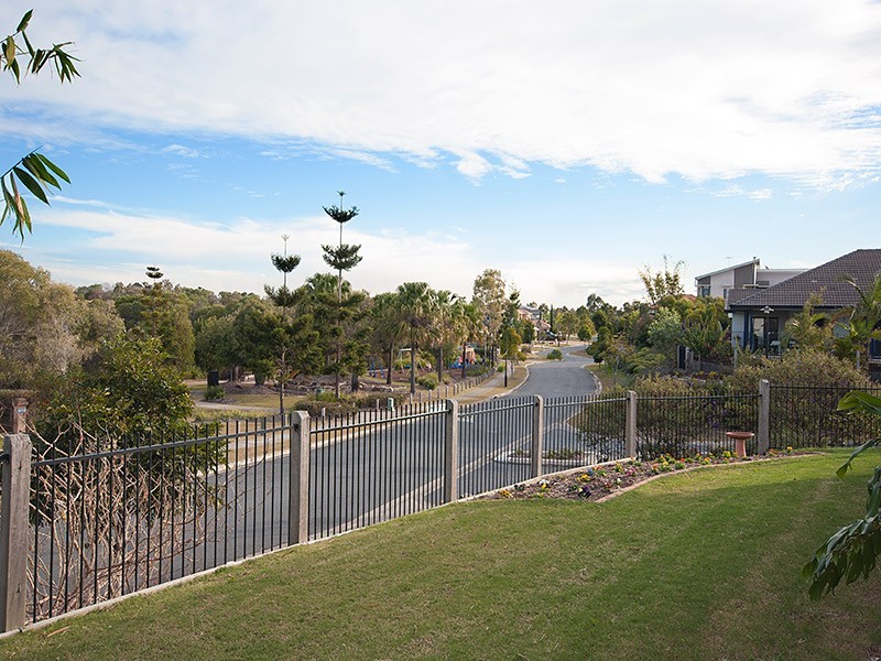 31 Sandpiper Ave, North Lakes QLD 4509