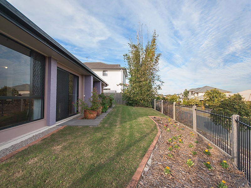 31 Sandpiper Ave, North Lakes QLD 4509