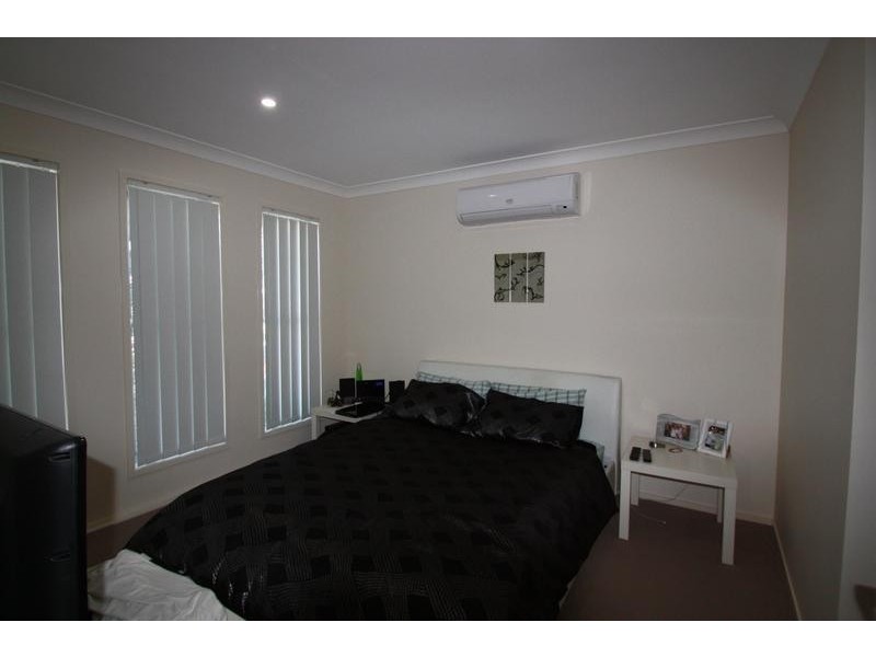 25 Riviera Cresent, North Lakes QLD 4509