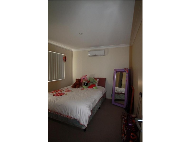 25 Riviera Cresent, North Lakes QLD 4509