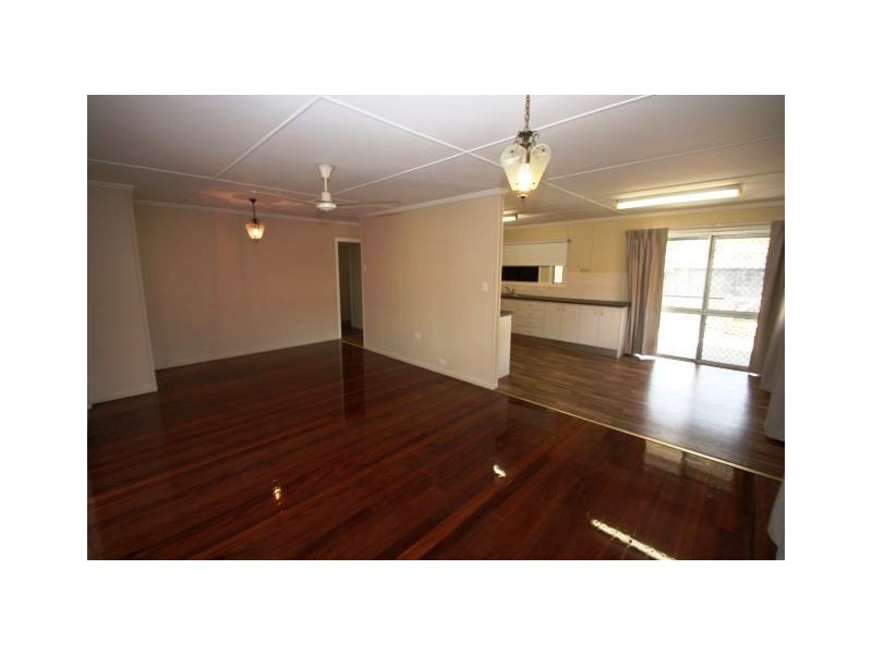 27 Parkmore Street, Boondall QLD 4034