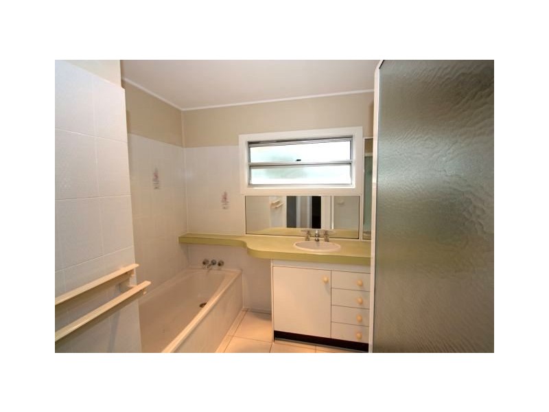 27 Parkmore Street, Boondall QLD 4034