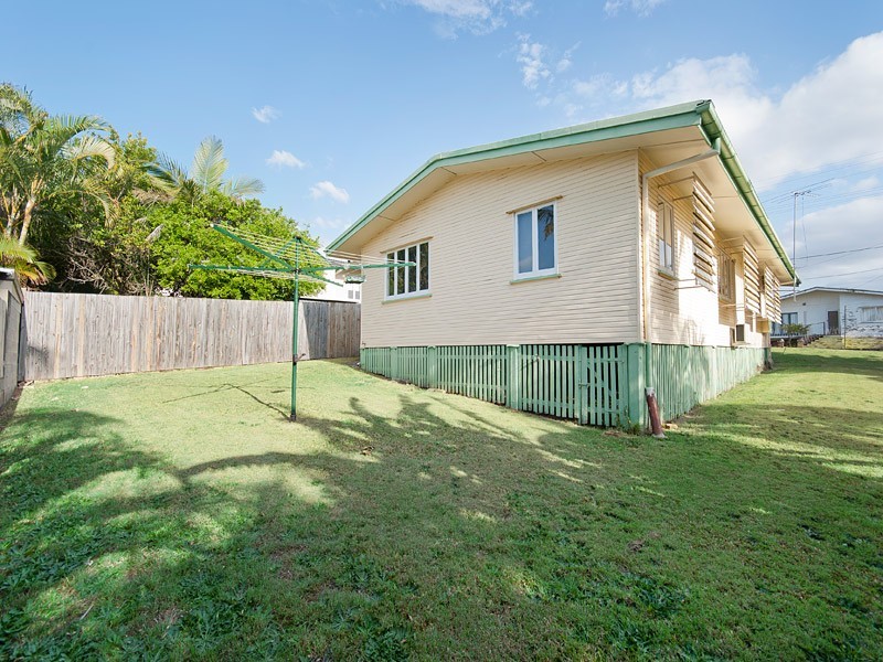 15 Blenheim, Chermside West QLD 4032