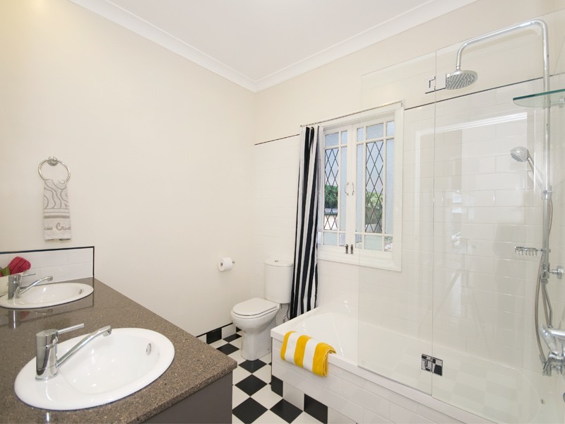 15 Windeyer Street, Bald Hills QLD 4036