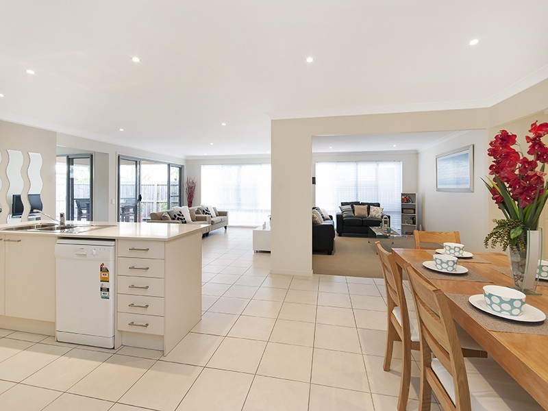 15 Lillydale Street, Carseldine QLD 4034