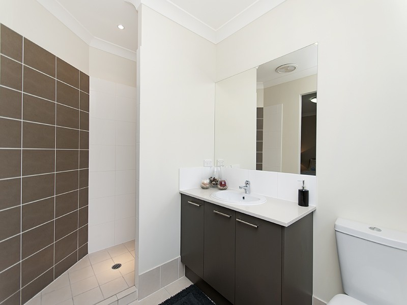 15 Lillydale Street, Carseldine QLD 4034