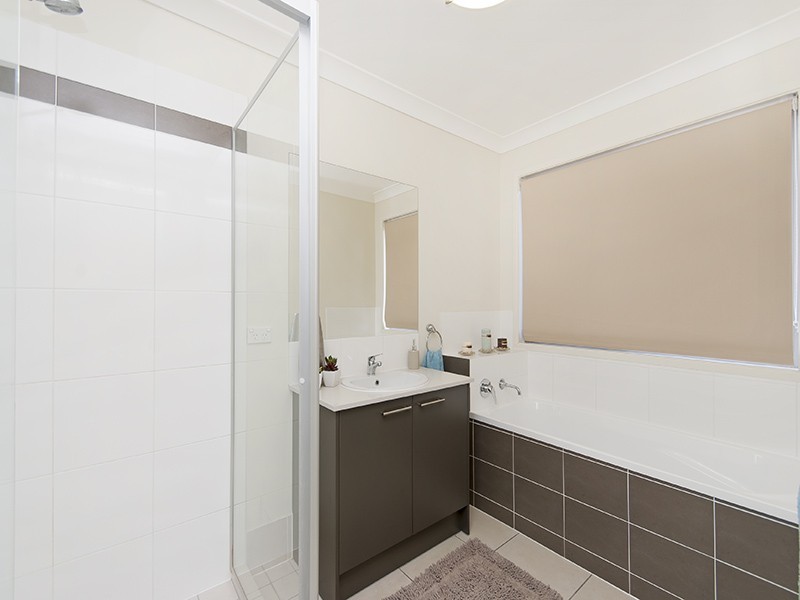 15 Lillydale Street, Carseldine QLD 4034