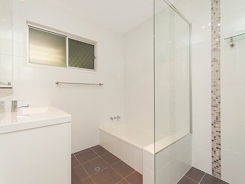 33 Bowen Street, Albany Creek QLD 4035