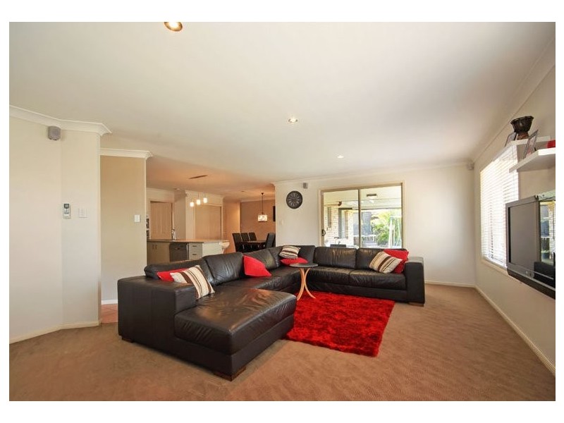 4 Hastings Street, Murrumba Downs QLD 4503