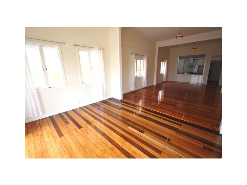 200 Flinders Parade, Sandgate QLD 4017