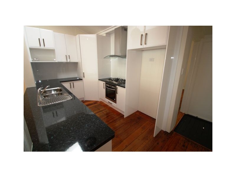 200 Flinders Parade, Sandgate QLD 4017