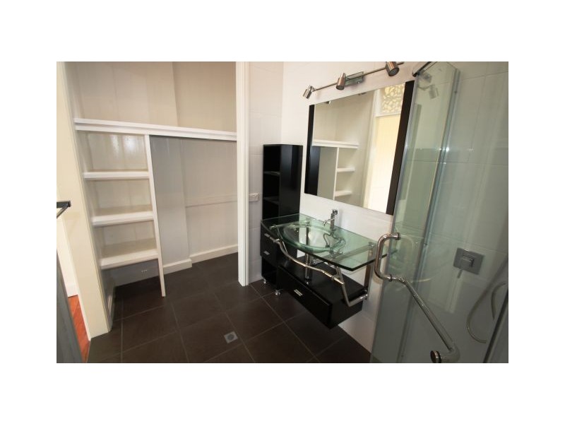 200 Flinders Parade, Sandgate QLD 4017