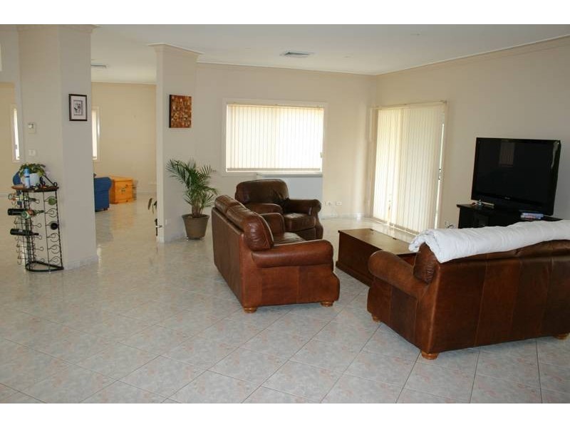 5017 Old Northern Road, Maroota NSW 2756