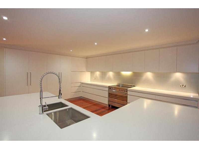 7 Woodchester Close, Castle Hill NSW 2154