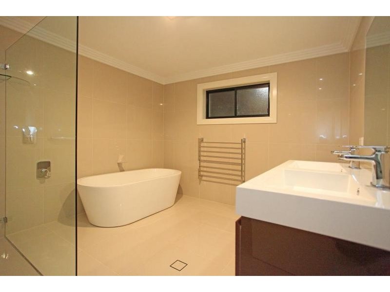 7 Woodchester Close, Castle Hill NSW 2154