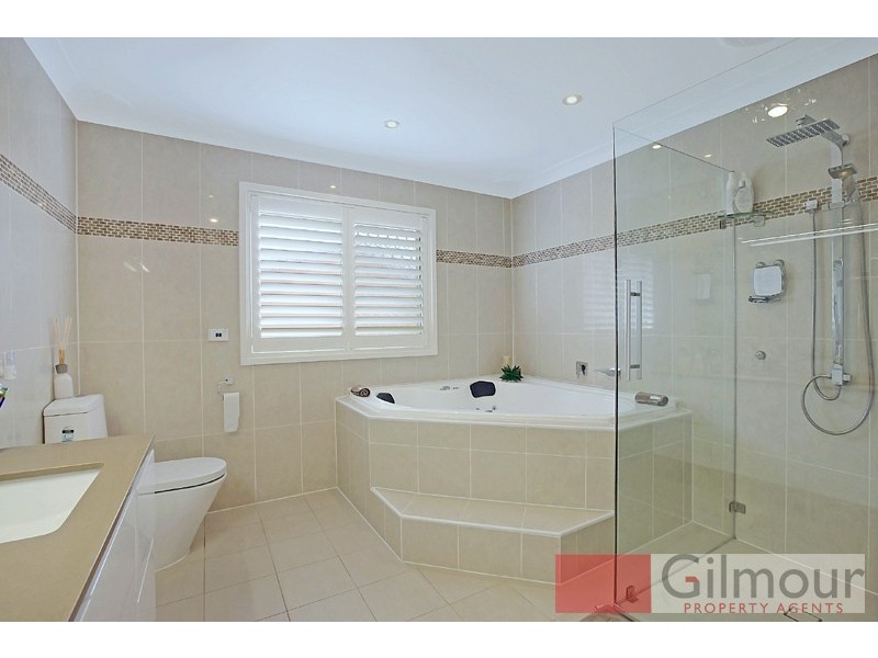 77 Joseph Banks Drive, Kings Langley NSW 2147