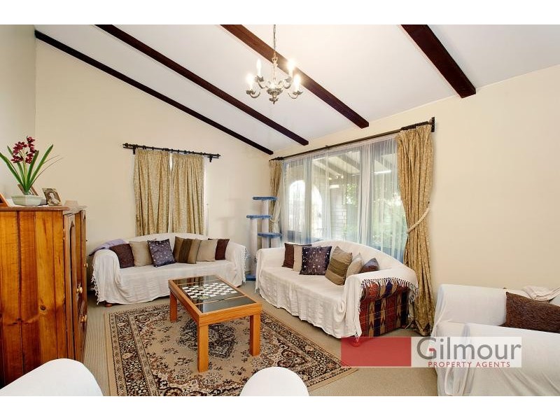 18 Dresden Avenue, Castle Hill NSW 2154