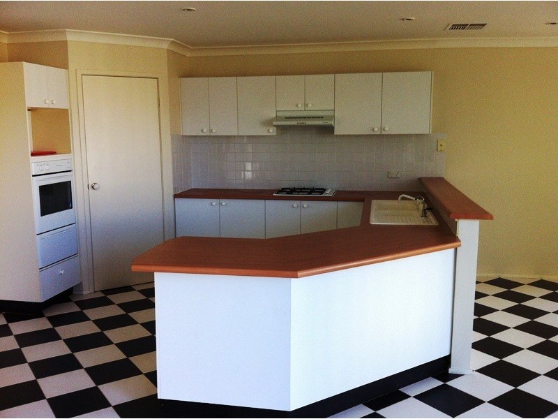 12 Neiwand Avenue, Kellyville NSW 2155