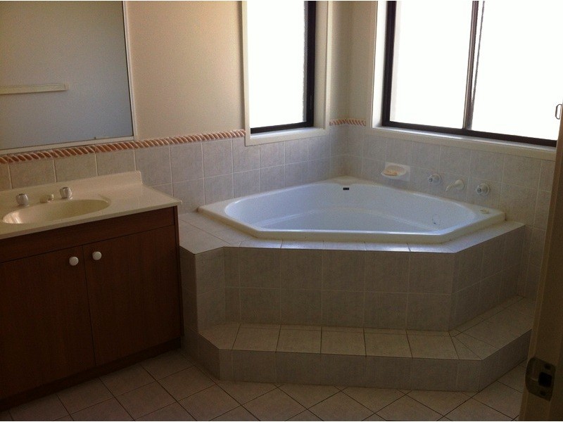 12 Neiwand Avenue, Kellyville NSW 2155