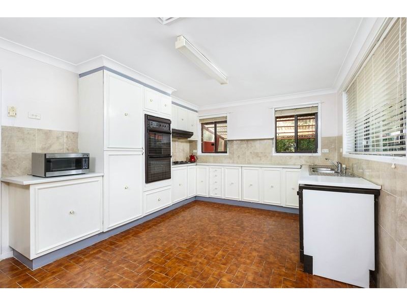 5 Dale Place, North Rocks NSW 2151