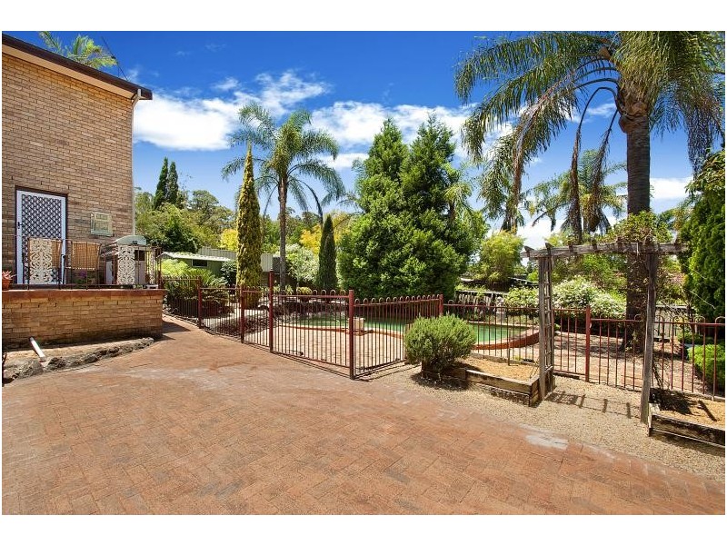 4 Galahad Crescent, Castle Hill NSW 2154