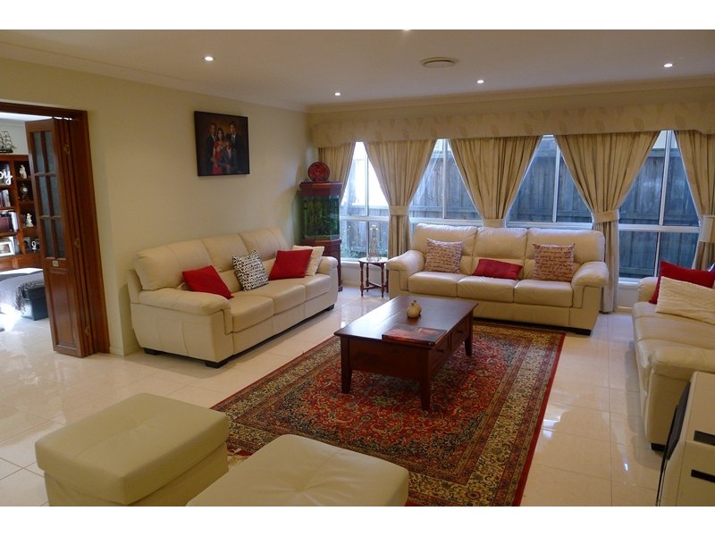 64 Pentonville Parade, Castle Hill NSW 2154