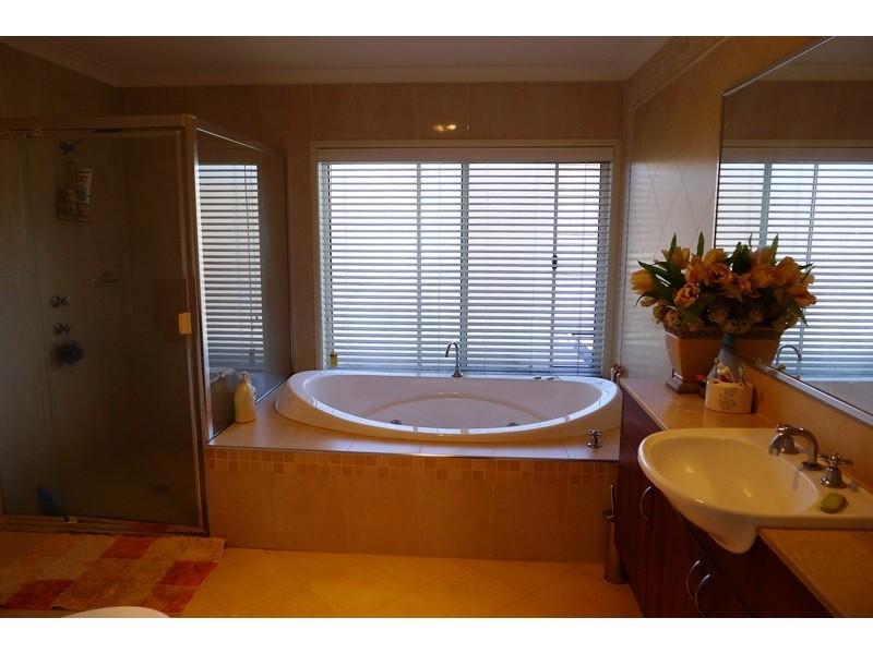 64 Pentonville Parade, Castle Hill NSW 2154