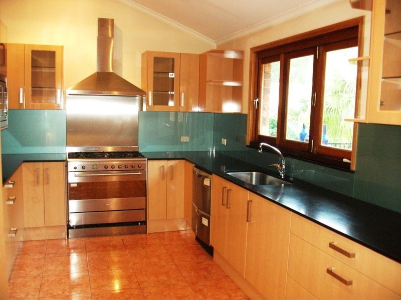 9 Yaringa Road, Castle Hill NSW 2154