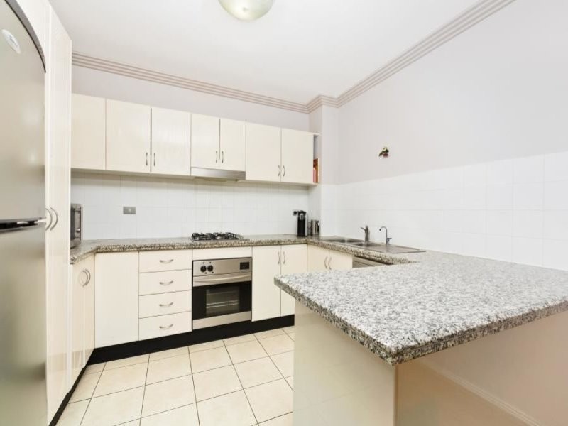 6/1-3 Sherwin Avenue, Castle Hill NSW 2154