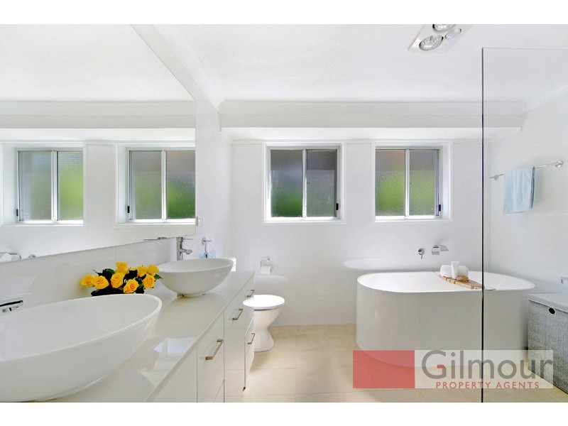 4 Garrett Avenue, Glenhaven NSW 2156