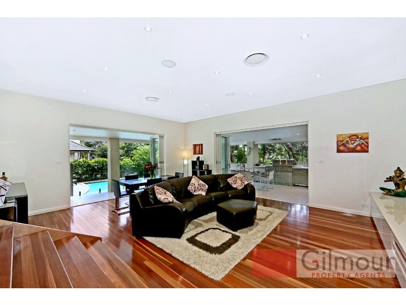 7 Lisa Crescent, Castle Hill NSW 2154