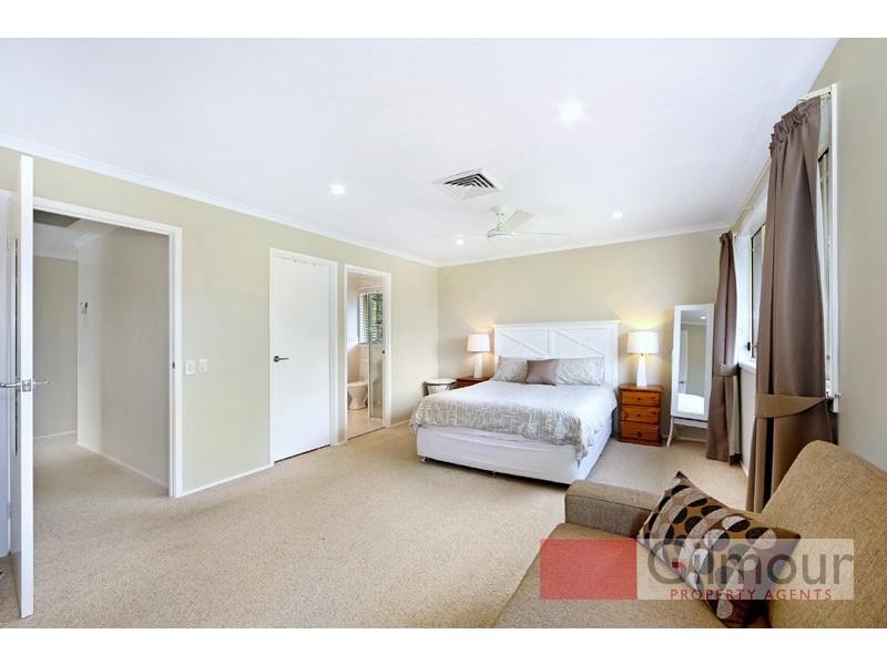 27 Kingussie Avenue, Castle Hill NSW 2154