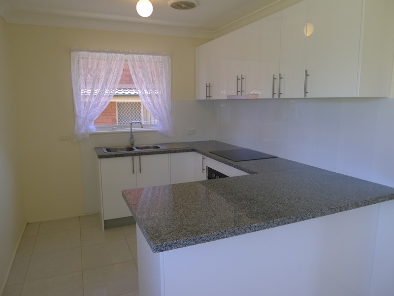 77 Warrimoo Drive, Quakers Hill NSW 2763