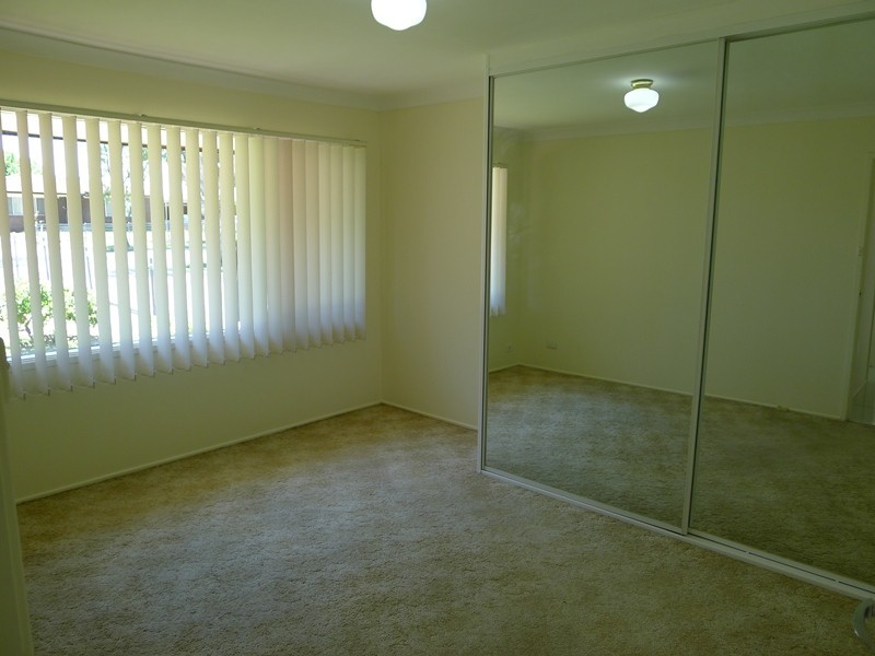 77 Warrimoo Drive, Quakers Hill NSW 2763