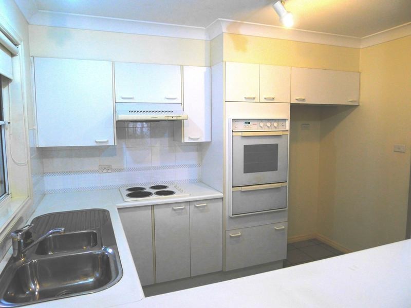 2/28 Garthowen Crescent, Castle Hill NSW 2154