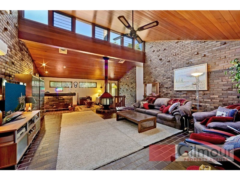 10 Lockhart Avenue, Castle Hill NSW 2154