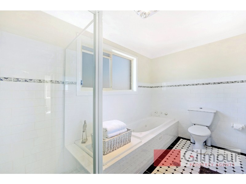 2/8A Tuckwell Road, Castle Hill NSW 2154